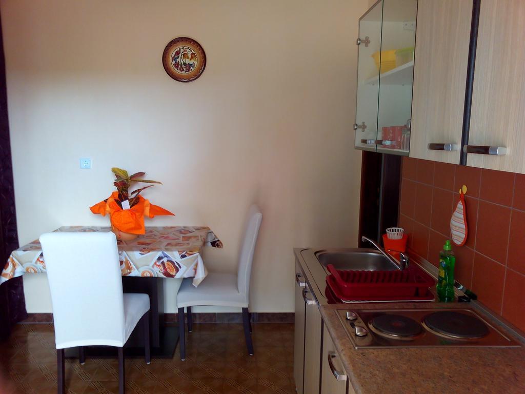 Apartment Gogo Umago Esterno foto